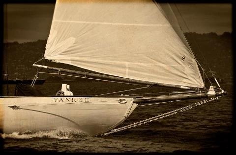 Yankee's bow name cutting through chop